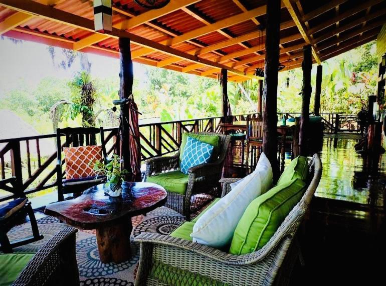 Dolphin Bay Hideaway Bed and Breakfast Bocas del Toro Buitenkant foto