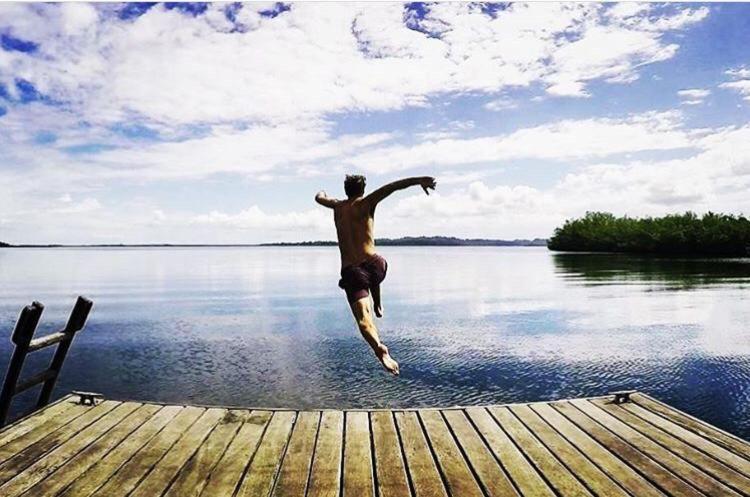 Dolphin Bay Hideaway Bed and Breakfast Bocas del Toro Buitenkant foto